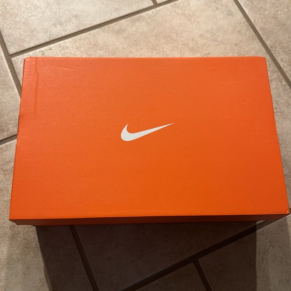 Nike Flyknit Racer. - Picture 7 of 7